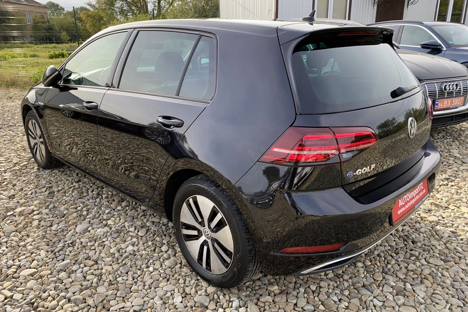 Продам Volkswagen e-Golf 35,8кВт,Тепловий,круїз,камера, 2019 года в Львове