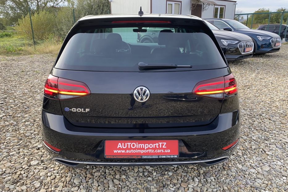 Продам Volkswagen e-Golf 35,8кВт,Тепловий,круїз,камера, 2019 года в Львове