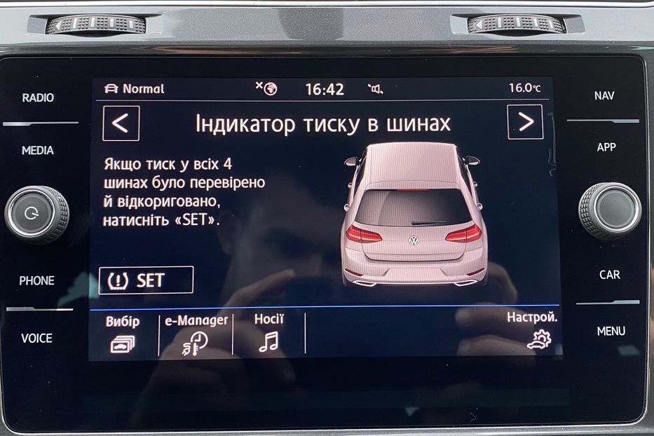 Продам Volkswagen e-Golf 35,8кВт,Тепловий,круїз,камера, 2019 года в Львове