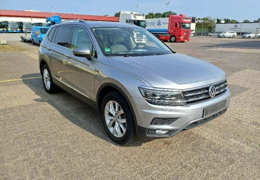 Продам Volkswagen Tiguan 2.0TDI 4motion Highline 2020 года в Львове