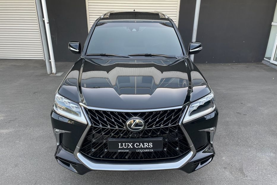 Продам Lexus LX 570 F sport  2018 года в Киеве