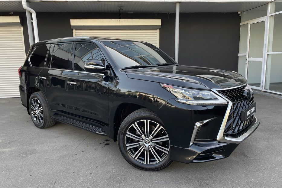 Продам Lexus LX 570 F sport  2018 года в Киеве