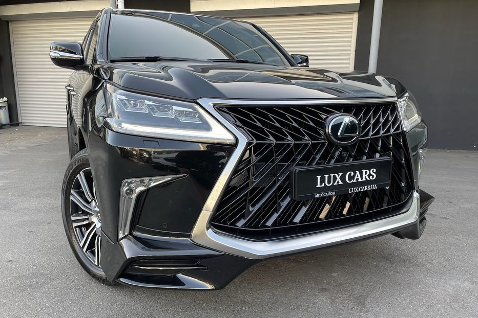 Продам Lexus LX 570 F sport  2018 года в Киеве