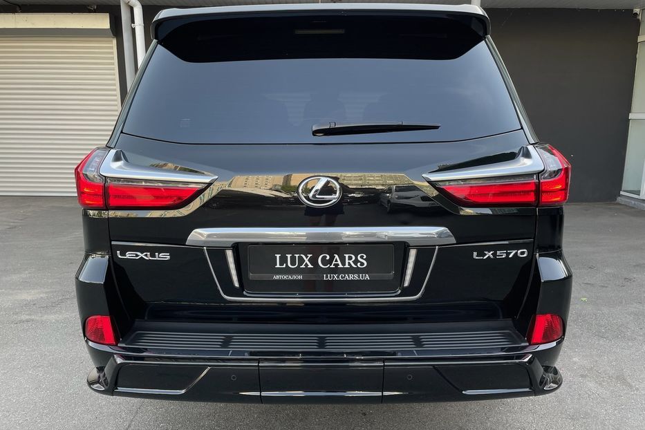 Продам Lexus LX 570 F sport  2018 года в Киеве