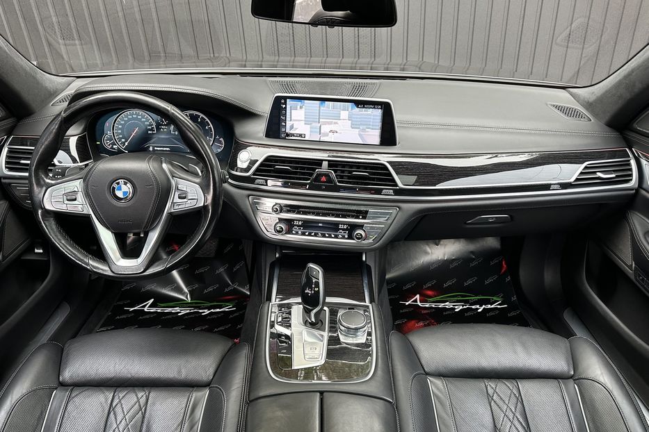 Продам BMW 730 Xdrive M-Paket 2016 года в Киеве