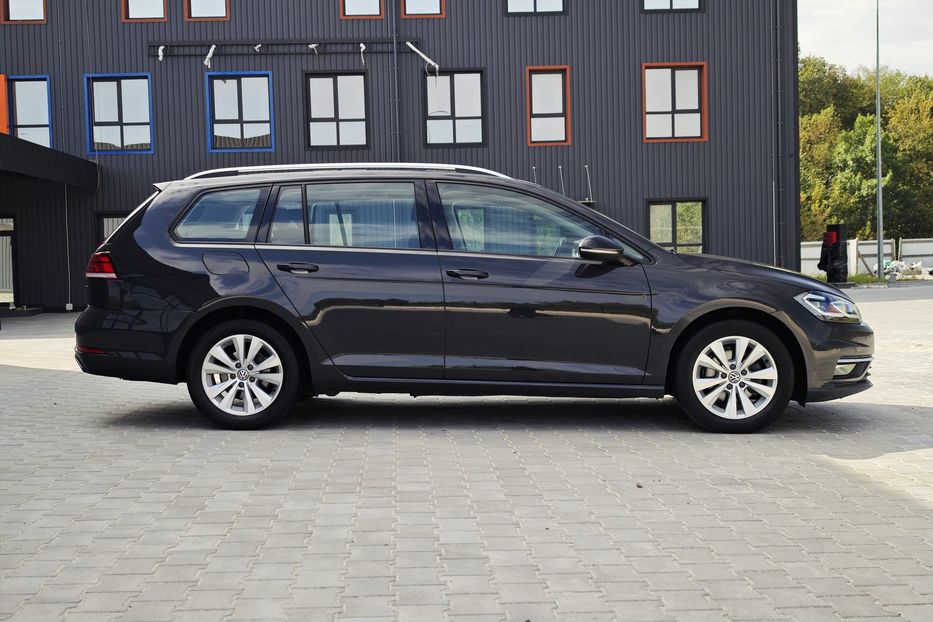 Продам Volkswagen Golf VII 2019 года в г. Дубно, Ровенская область