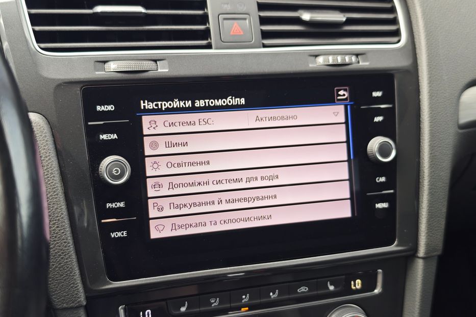 Продам Volkswagen Golf VII 2019 года в г. Дубно, Ровенская область