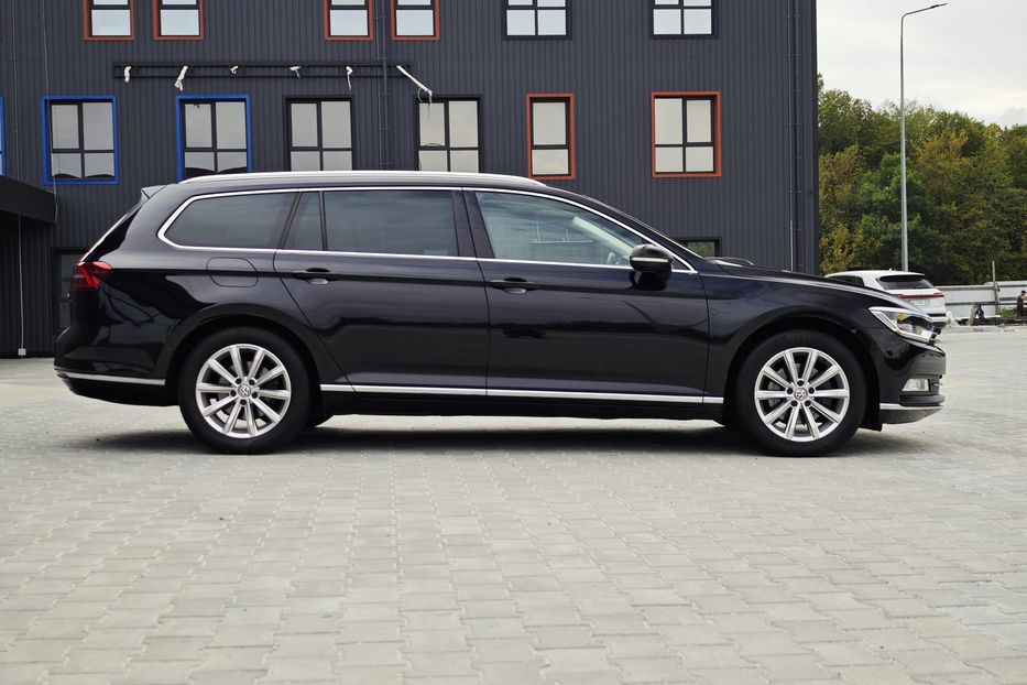 Продам Volkswagen Passat B8 Highline 2017 года в г. Дубно, Ровенская область