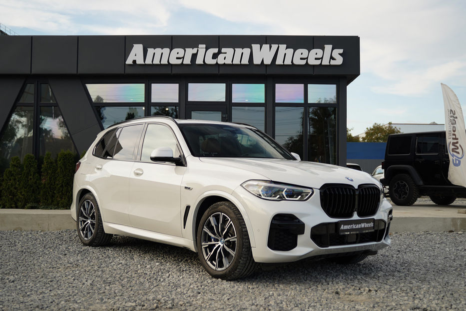 Продам BMW X5 xDrive 45e 2022 года в Черновцах