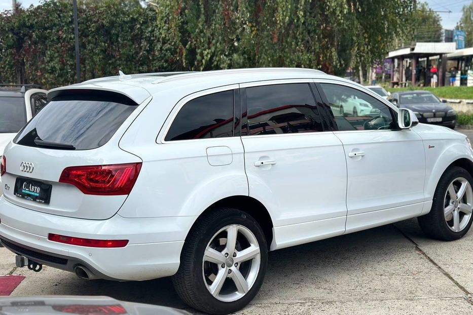 Продам Audi Q7 2012 года в Черновцах