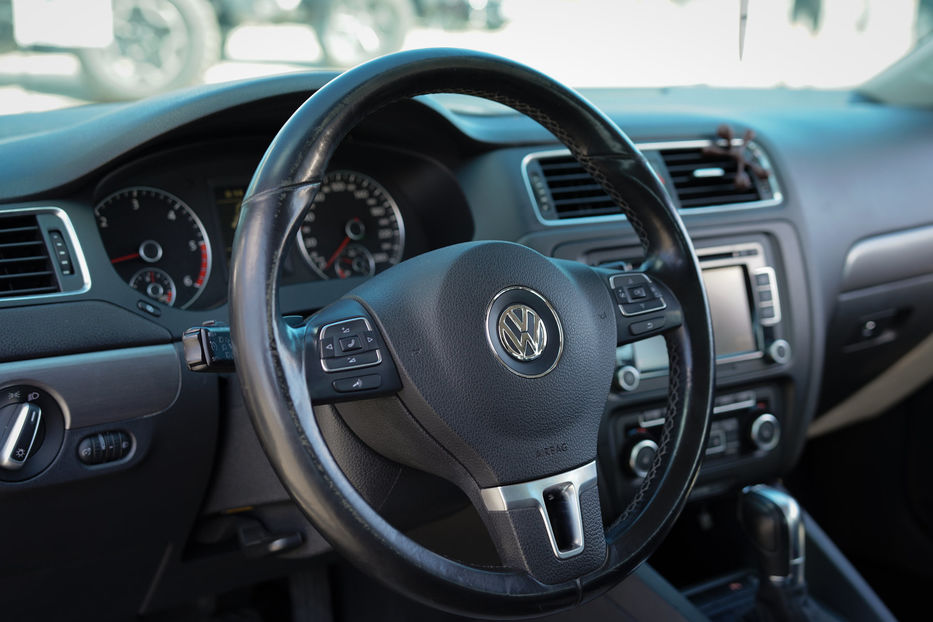 Продам Volkswagen Jetta 2011 года в Черновцах