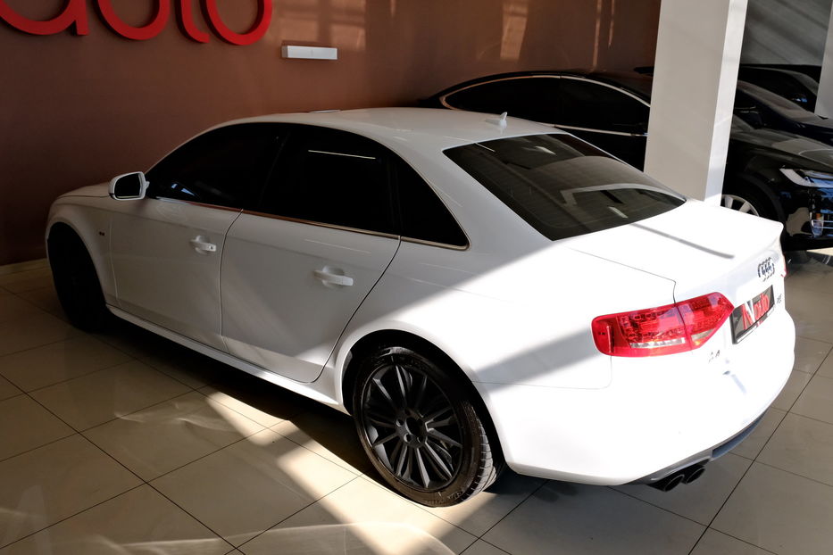 Продам Audi A4 SLine  2013 года в Одессе