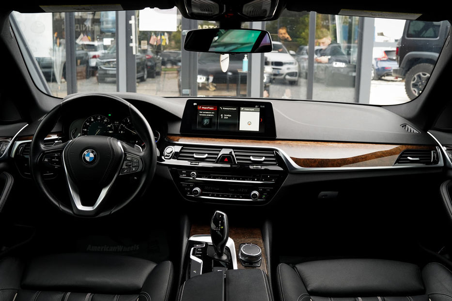 Продам BMW 530 i 2018 года в Черновцах