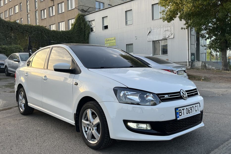 Продам Volkswagen Polo Oficial  2013 года в Николаеве