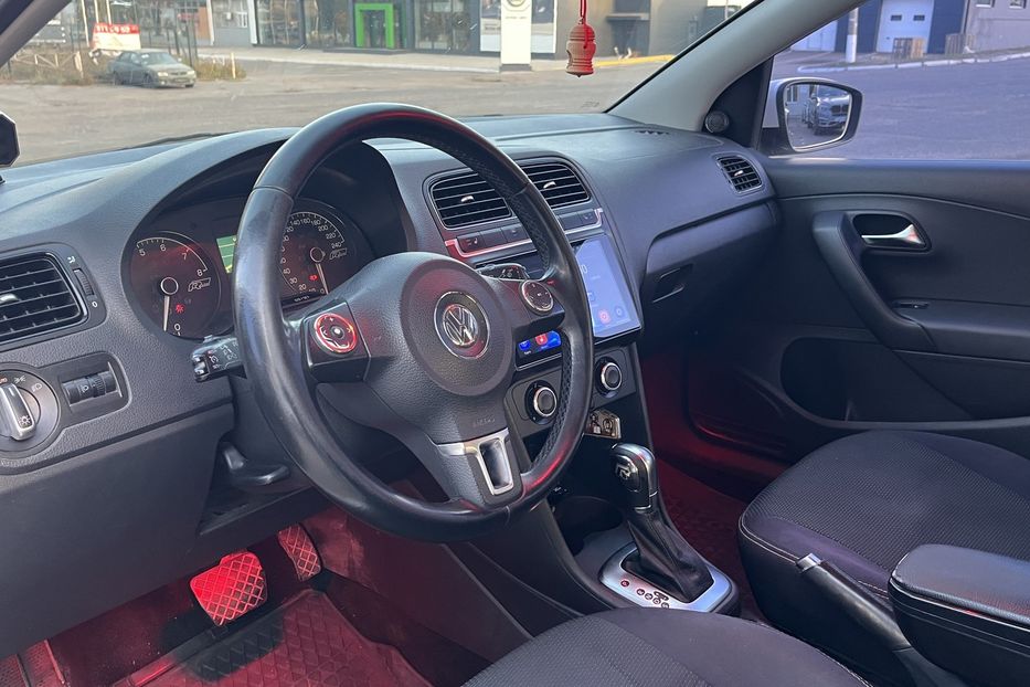 Продам Volkswagen Polo Oficial  2013 года в Николаеве