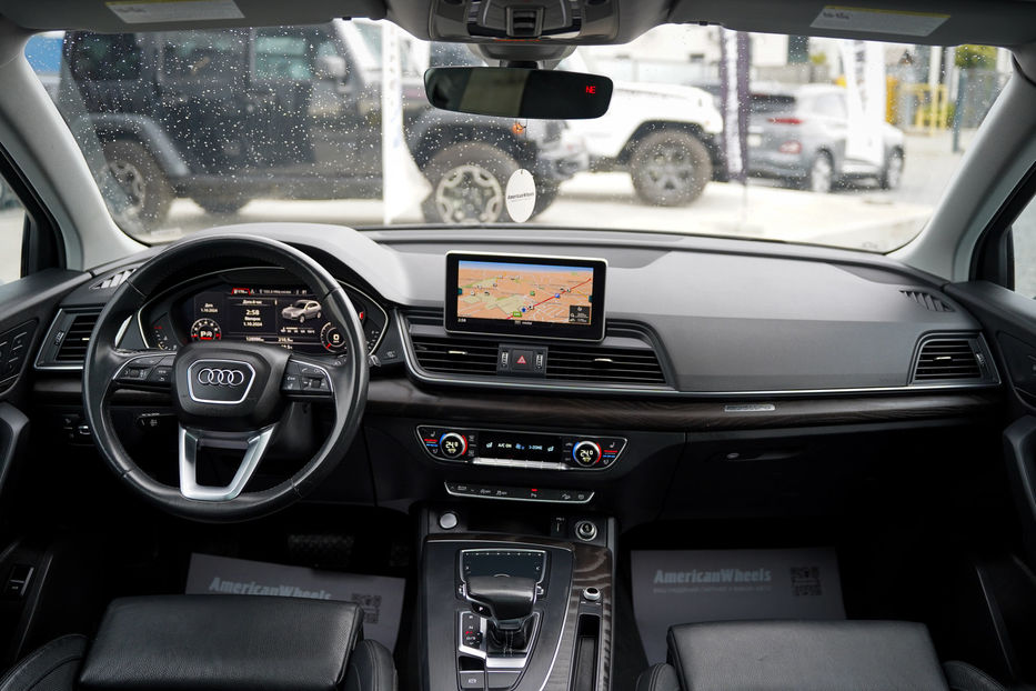 Продам Audi Q5 Premium Plus 2018 года в Черновцах