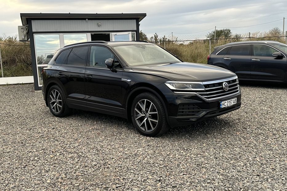 Продам Volkswagen Touareg 3 2019 года в Львове