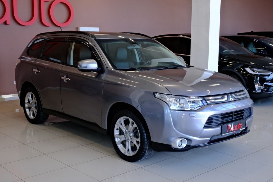 Продам Mitsubishi Outlander 2013 года в Одессе