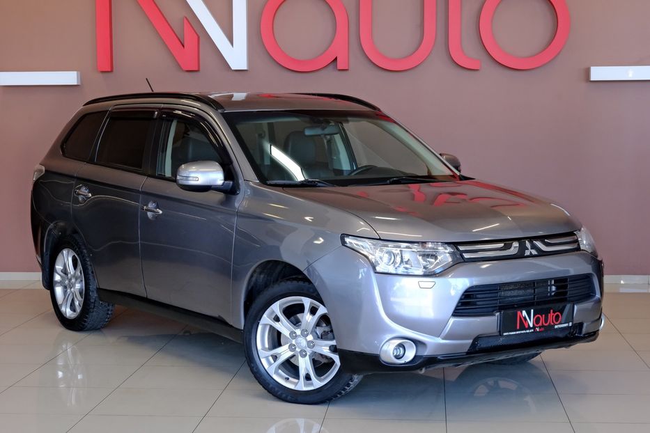 Продам Mitsubishi Outlander 2013 года в Одессе