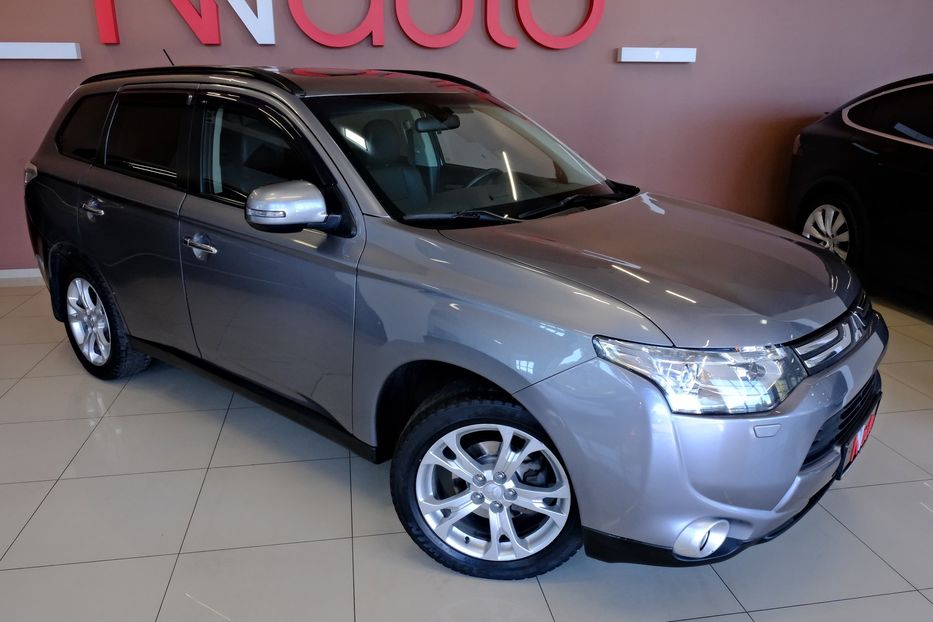 Продам Mitsubishi Outlander 2013 года в Одессе