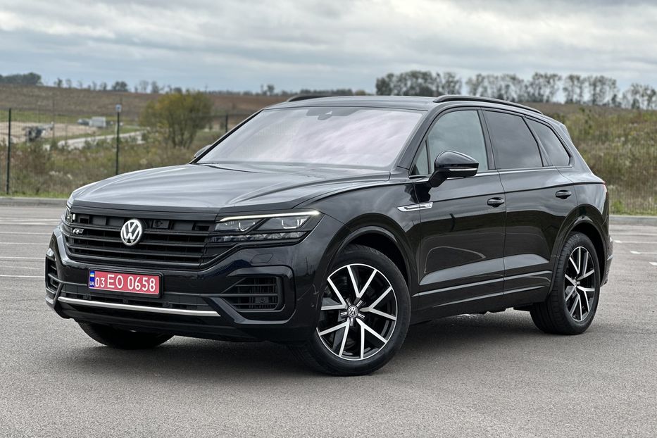 Продам Volkswagen Touareg R-line 4.0 дизель V8 2020 года в Ровно