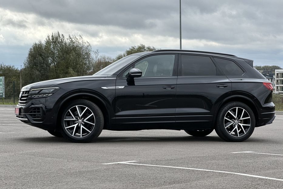 Продам Volkswagen Touareg R-line 4.0 дизель V8 2020 года в Ровно