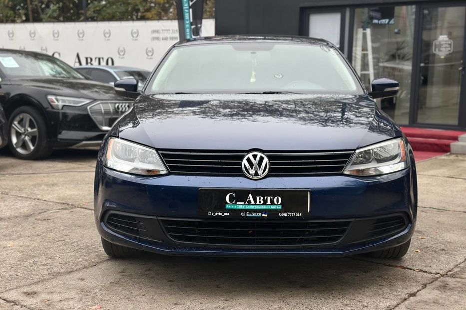 Продам Volkswagen Jetta 2014 года в Черновцах