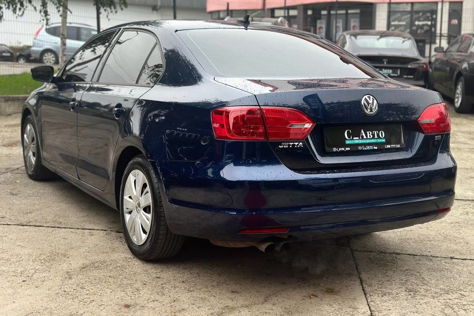 Продам Volkswagen Jetta 2014 года в Черновцах