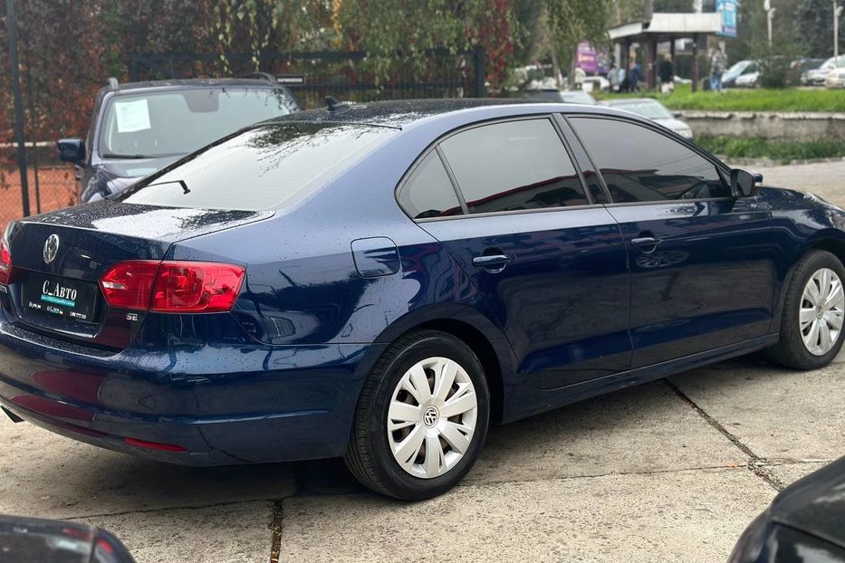 Продам Volkswagen Jetta 2014 года в Черновцах