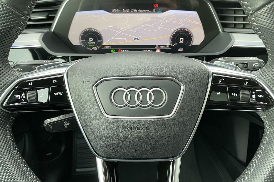 Продам Audi E-Tron 55 95 kWh S-Line Full LED  2020 года в Львове