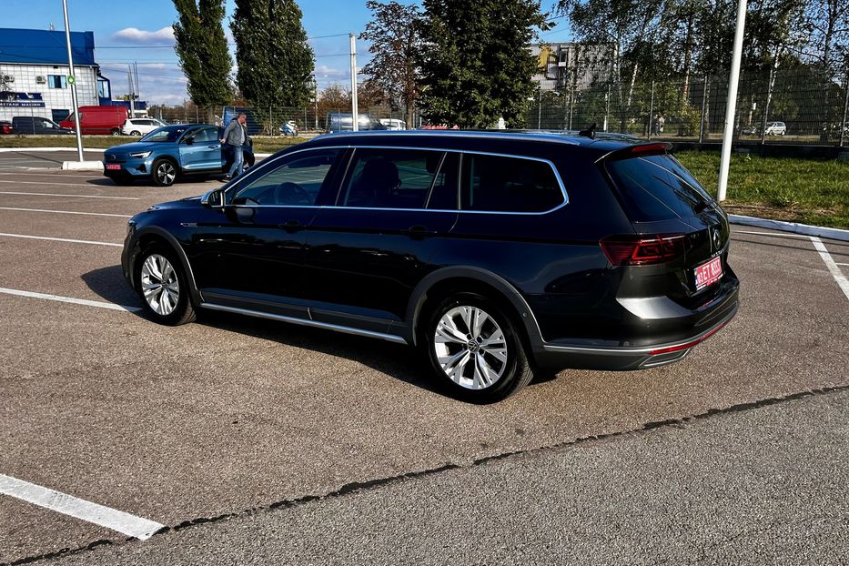 Продам Volkswagen Passat Alltrack 2021 года в Житомире