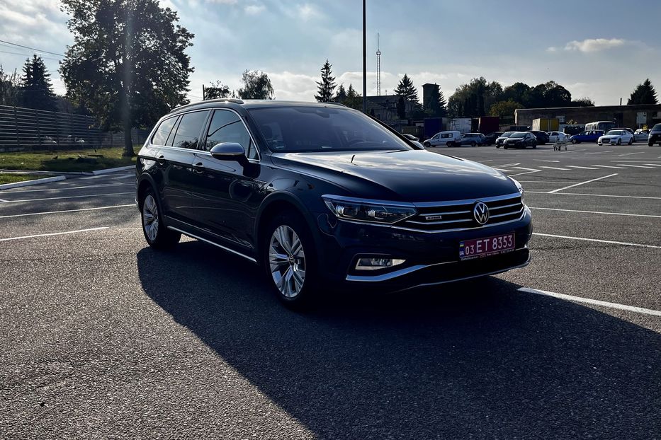 Продам Volkswagen Passat Alltrack 2021 года в Житомире