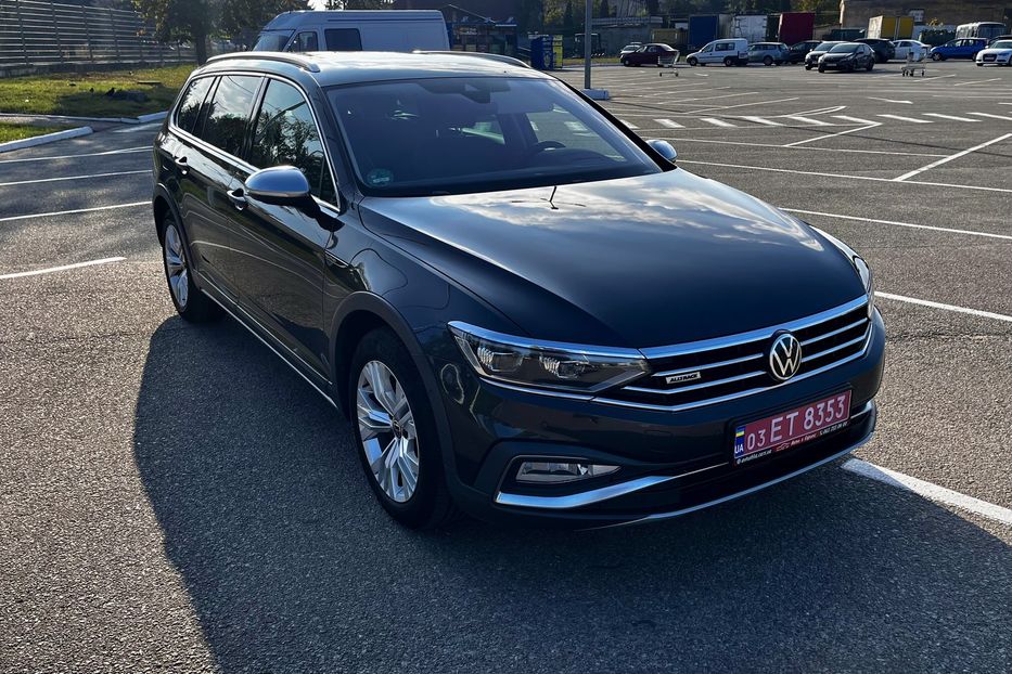 Продам Volkswagen Passat Alltrack 2021 года в Житомире