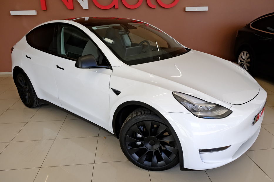 Продам Tesla Model Y 2021 года в Одессе