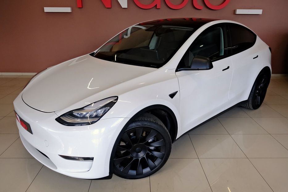 Продам Tesla Model Y 2021 года в Одессе