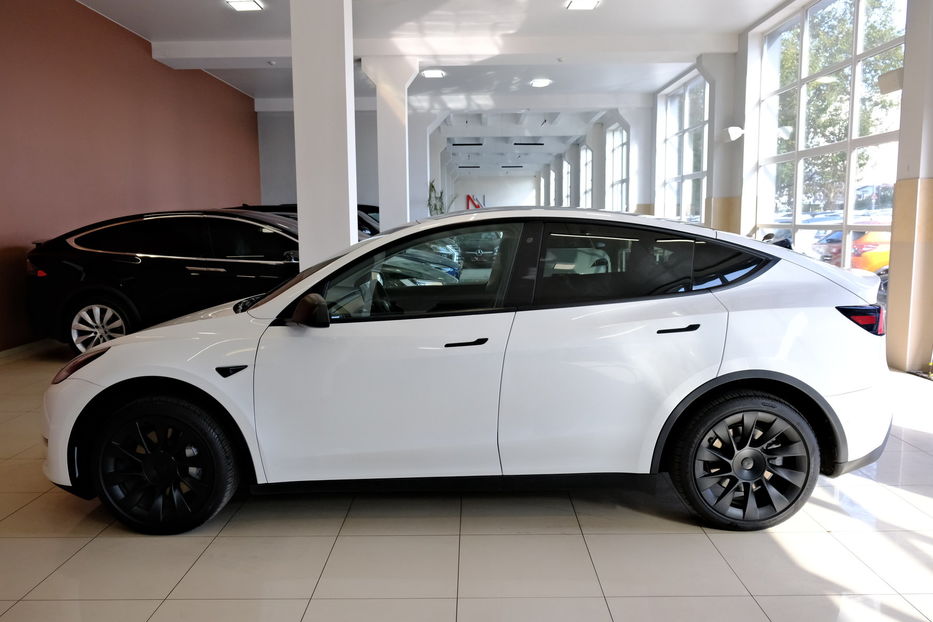 Продам Tesla Model Y 2021 года в Одессе