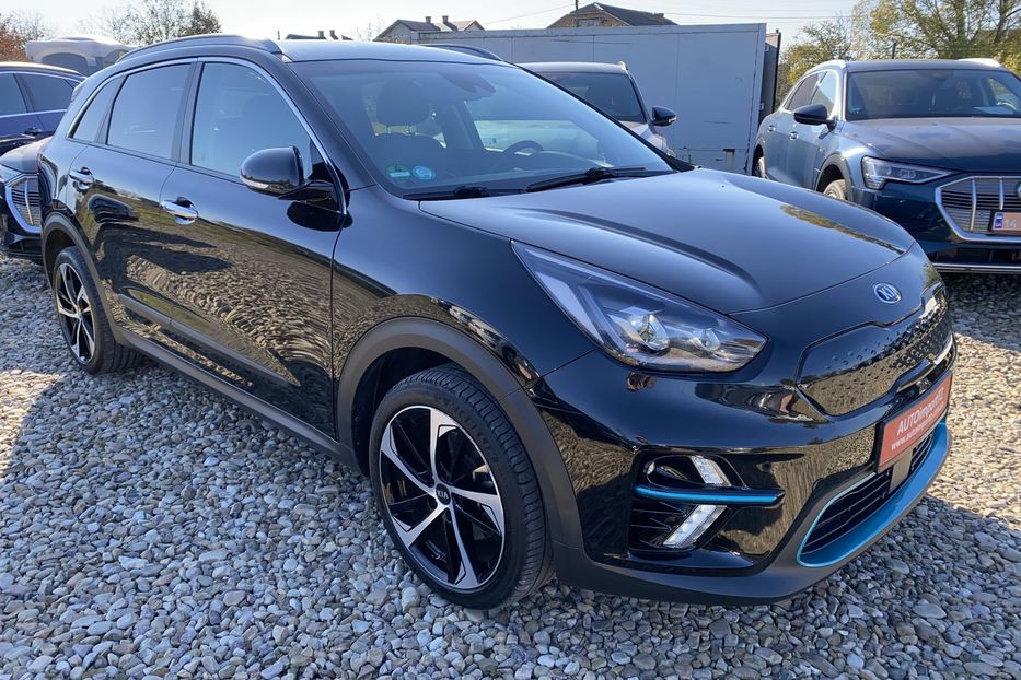 Продам Kia Niro 64 kWh Максимальнакомплектація 2019 года в Львове