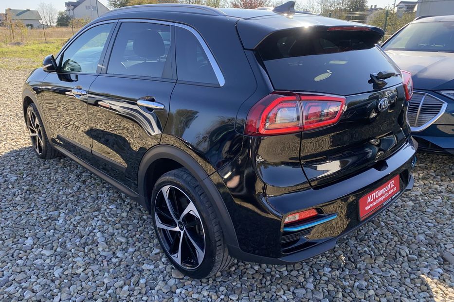 Продам Kia Niro 64 kWh Максимальнакомплектація 2019 года в Львове