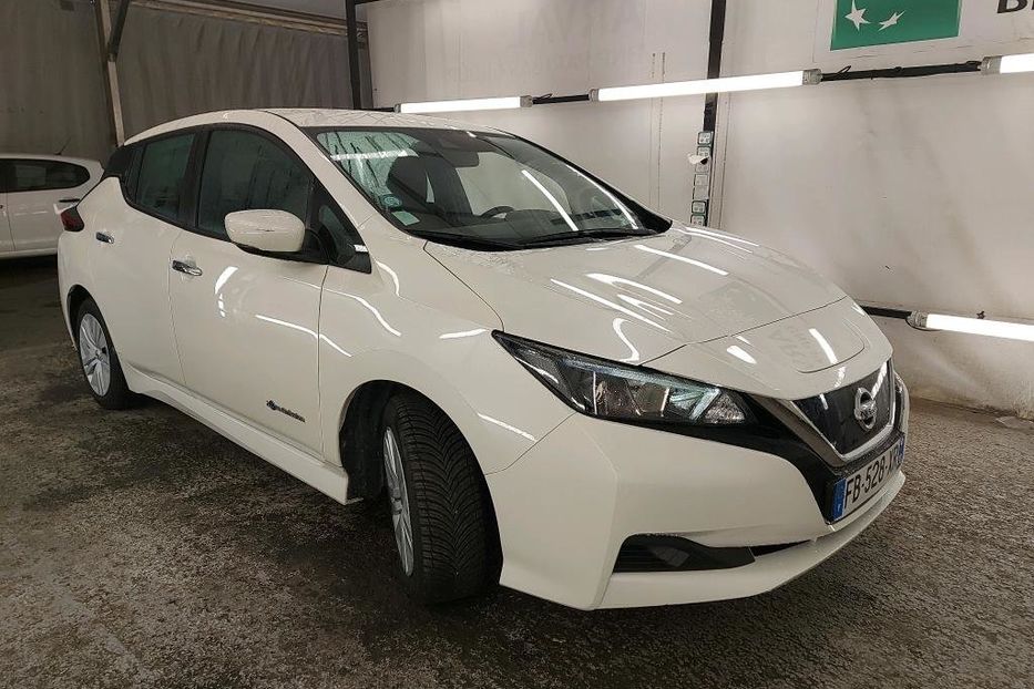 Продам Nissan Leaf 40 KW/H,запас 280 км 2018 года в Житомире