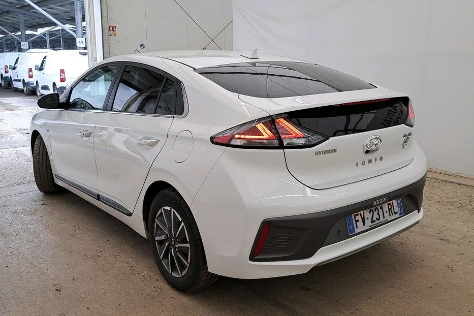 Продам Hyundai Ioniq 39 KW/H,запас 350 км 2020 года в Житомире