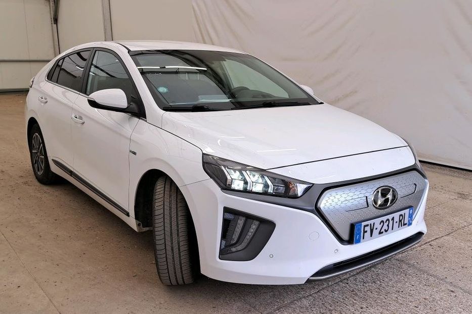 Продам Hyundai Ioniq 39 KW/H,запас 350 км 2020 года в Житомире