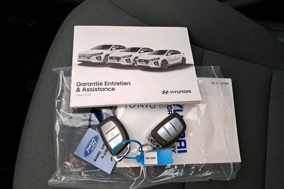 Продам Hyundai Ioniq 39 KW/H,запас 350 км 2020 года в Житомире