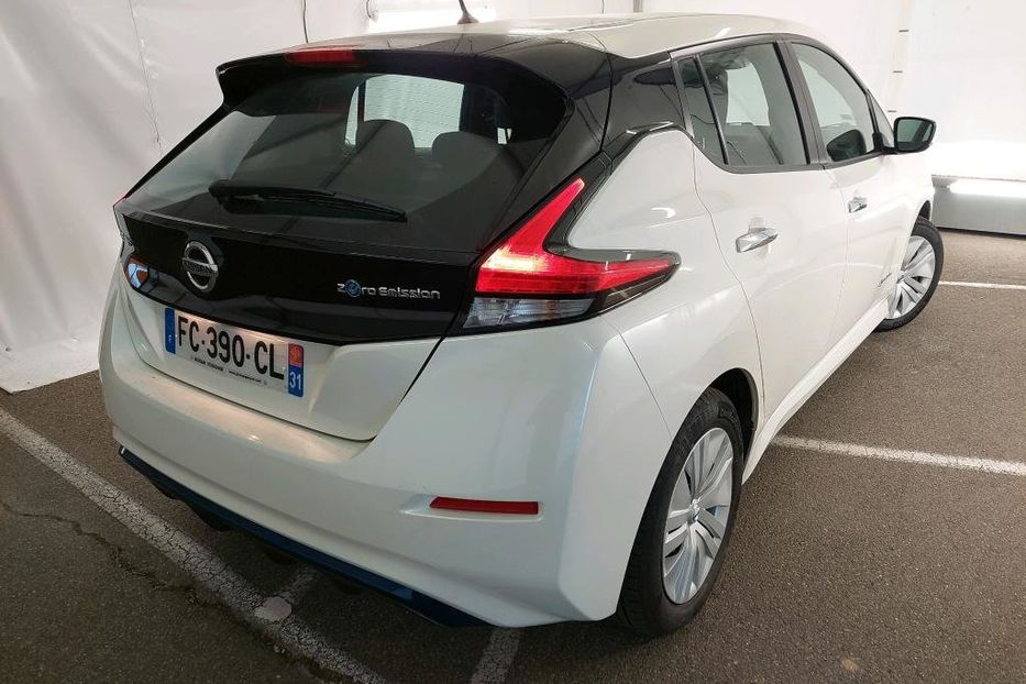 Продам Nissan Leaf 40 KW/H,запас 280 км 2018 года в Житомире