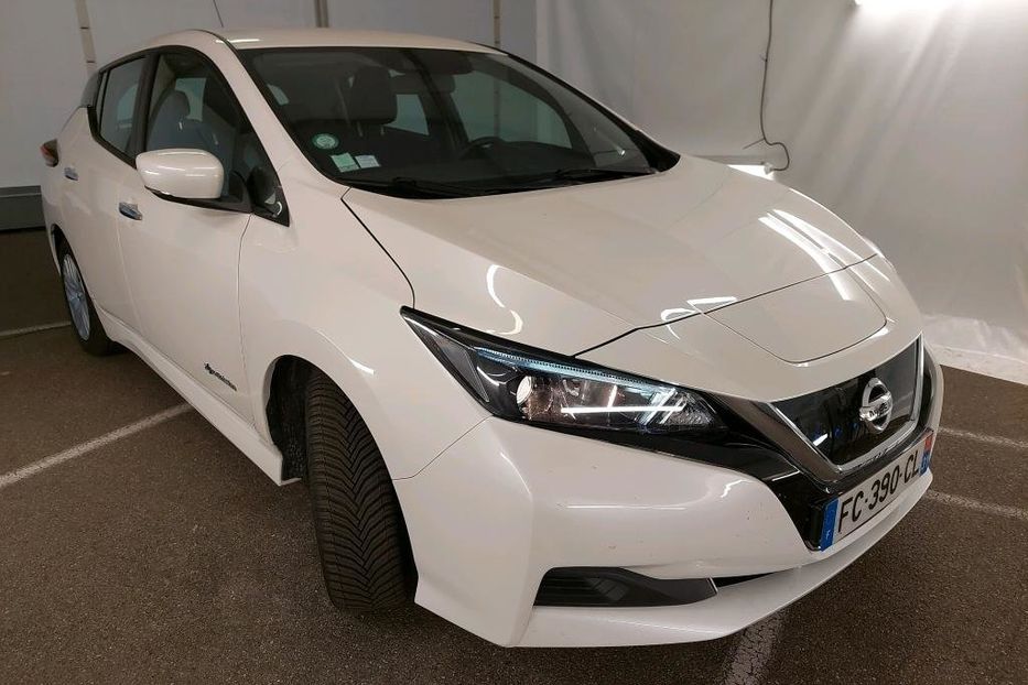 Продам Nissan Leaf 40 KW/H,запас 280 км 2018 года в Житомире