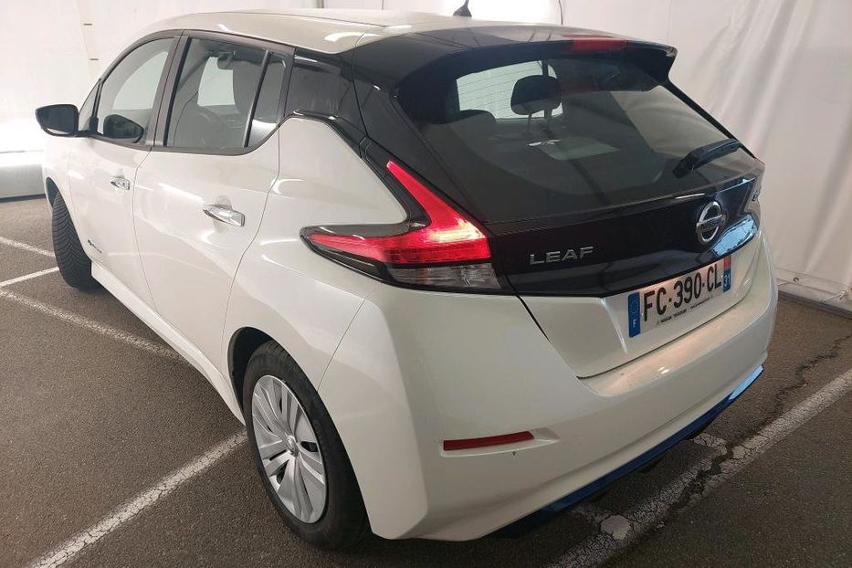 Продам Nissan Leaf 40 KW/H,запас 280 км 2018 года в Житомире