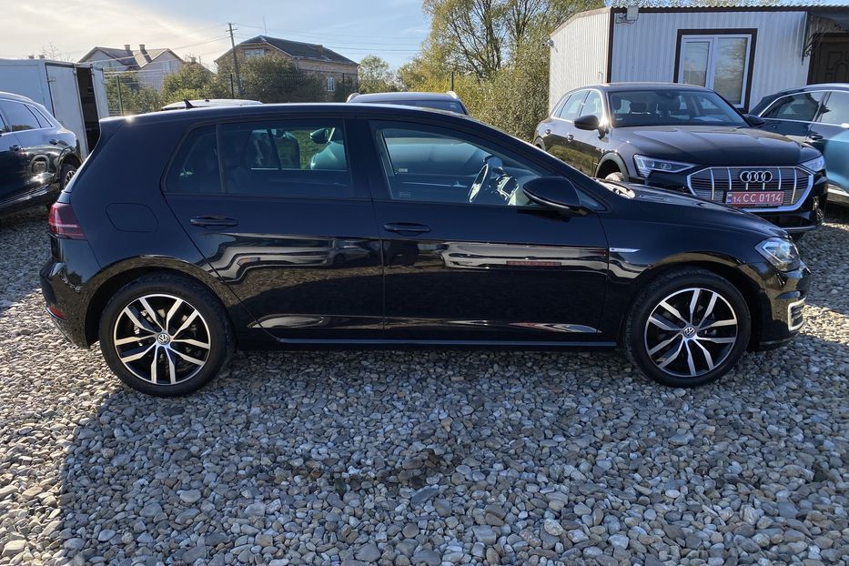 Продам Volkswagen e-Golf Максимальна комплектація 2019 года в Львове