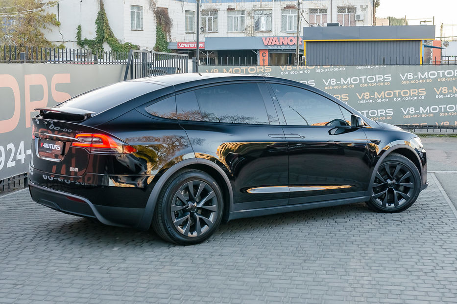 Продам Tesla Model X Plaid 2022 года в Киеве