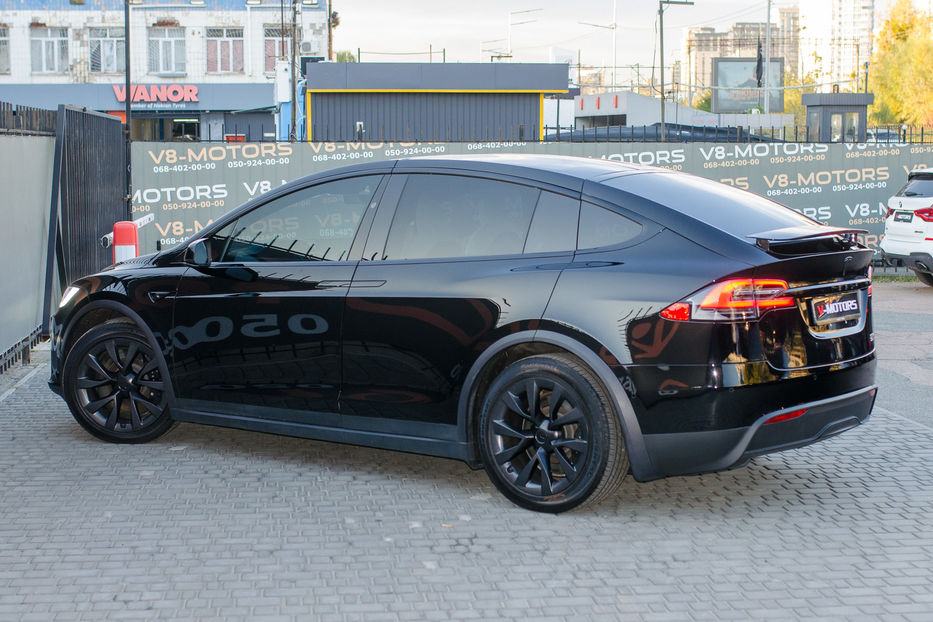 Продам Tesla Model X Plaid 2022 года в Киеве