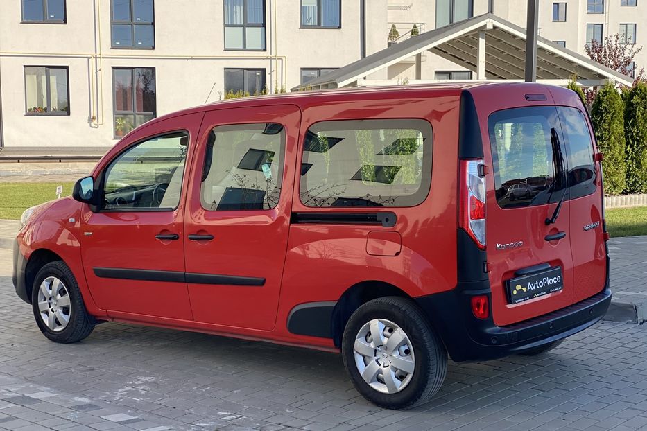 Продам Renault Kangoo пасс. MAXI 2019 года в Луцке