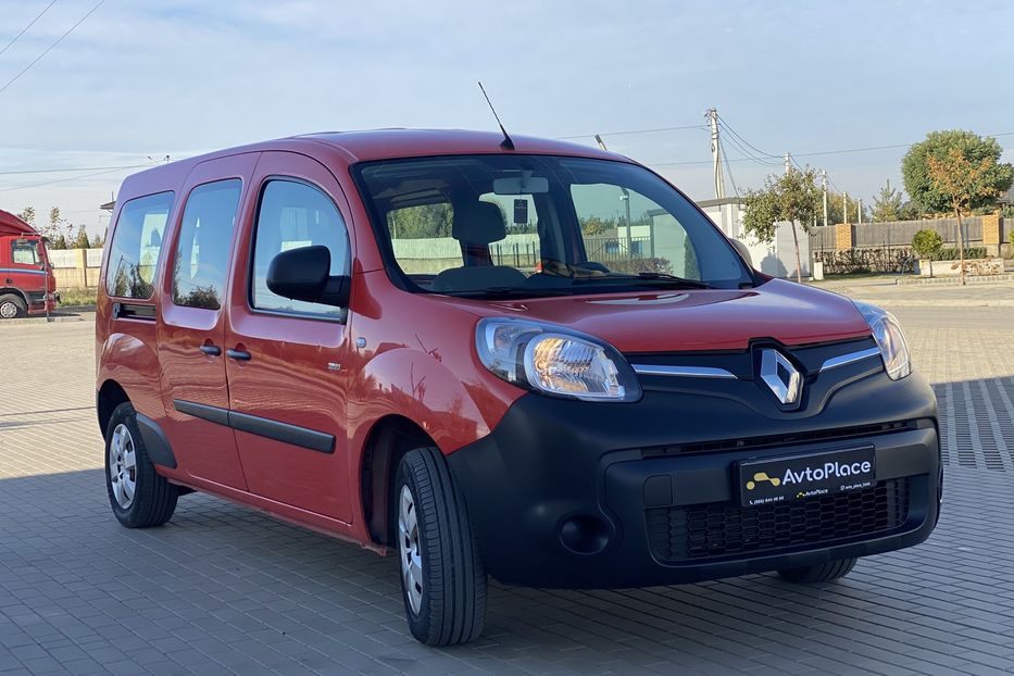 Продам Renault Kangoo пасс. MAXI 2019 года в Луцке